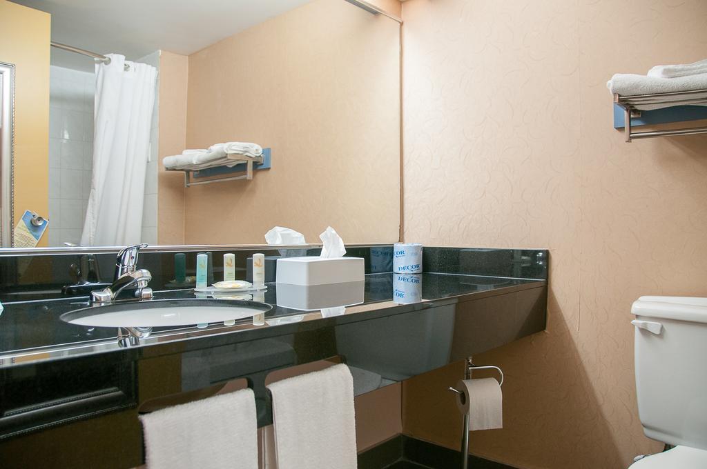 Lelux Hotel Montréal Eksteriør bilde