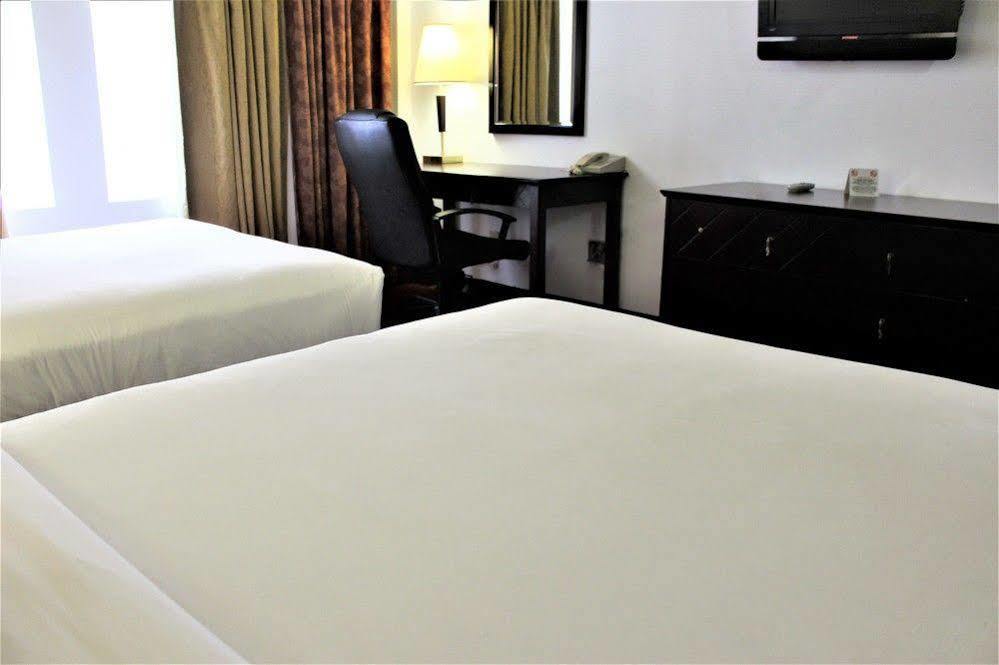 Lelux Hotel Montréal Eksteriør bilde